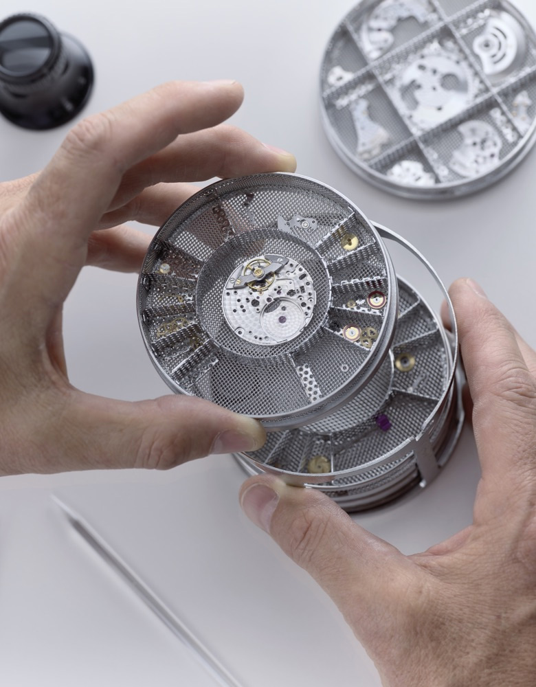 Cleaning of rolex watch components