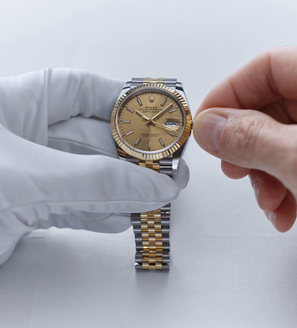 Rolex watch functionality testing