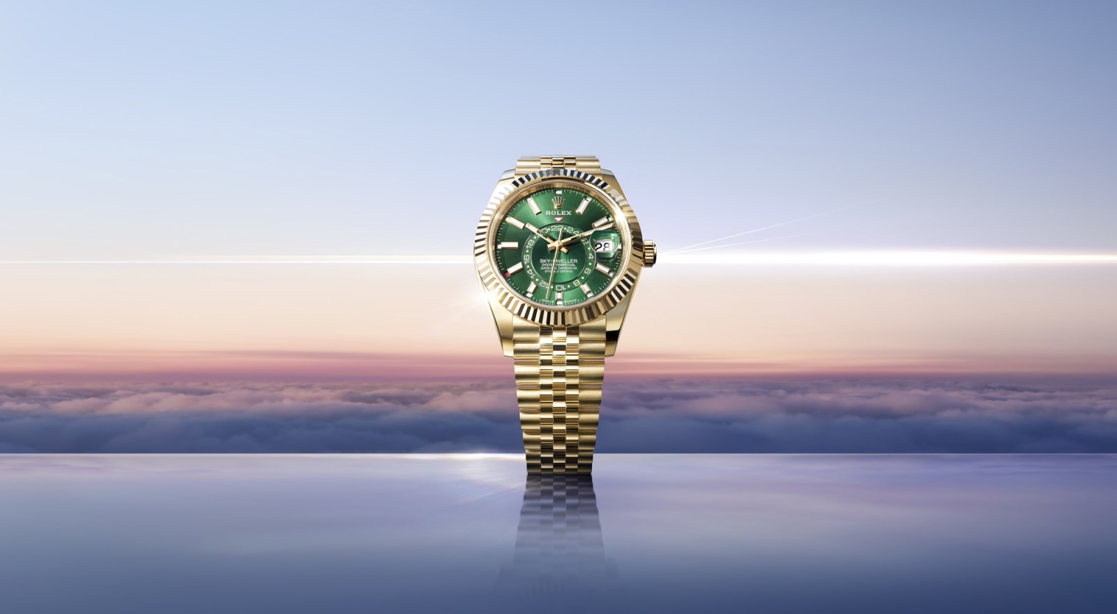 Rolex Sky-Dweller Oyster, yellow gold